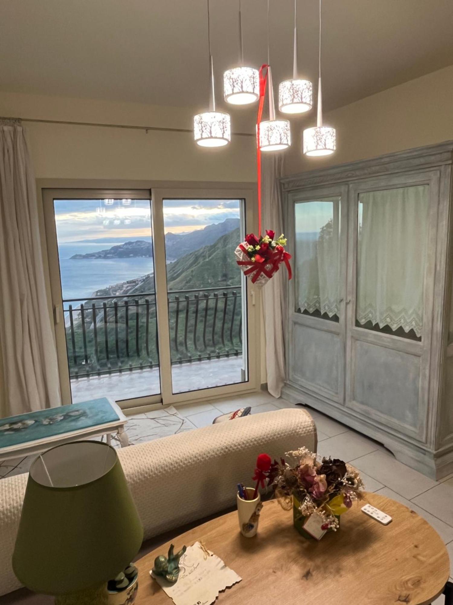 Casanima Vista Incantevole Vicino Taormina فورتْسا داغْرو المظهر الخارجي الصورة